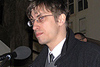 Vernisáž výstavy, Praha, FF UK, 20.3.2007 - PhDr. Petr Blažek představil edici dokumentů k organizaci a ohlasům kampaně proti Chartě 77 Tentokrát to bouchne