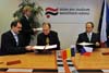 Podepsání rámcové dohody o vzájemné spolupráci (Praha, 27.11.2009)